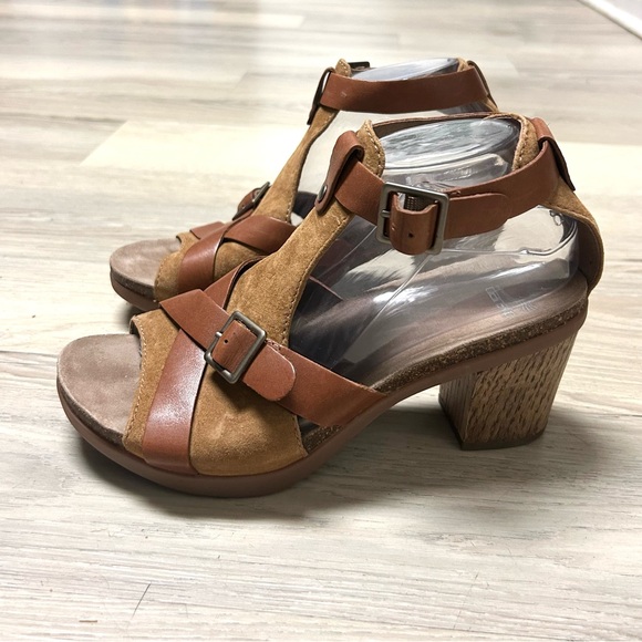 Dansko Sandals Dominique Tan Brown Women 40 US 9.5-10 Block Heel Leather Suede - Picture 2 of 13